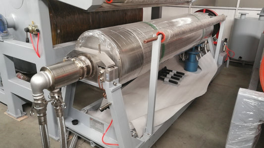 Vacuum machine